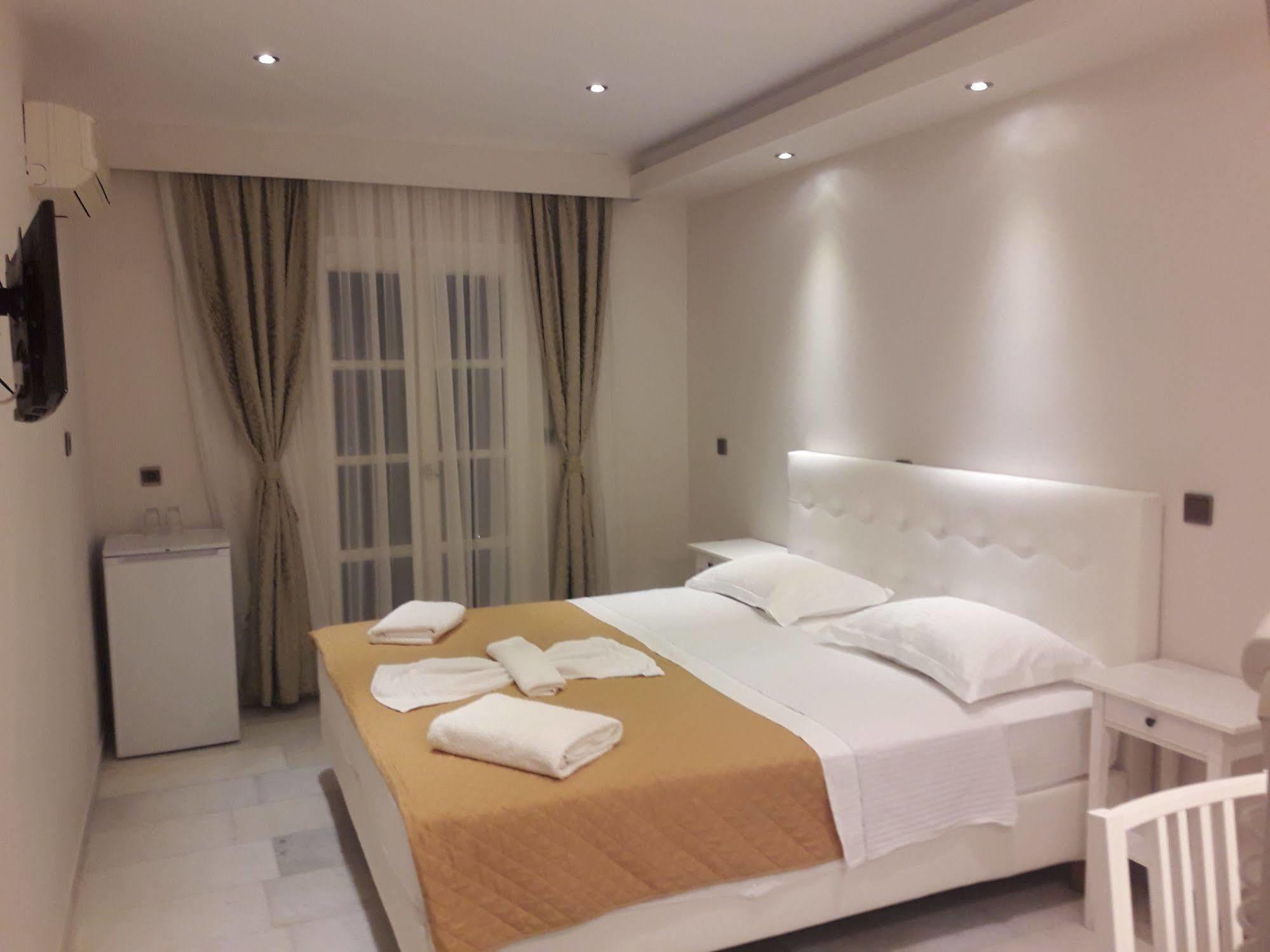 Hotel Sagterra Naxos City Exterior photo